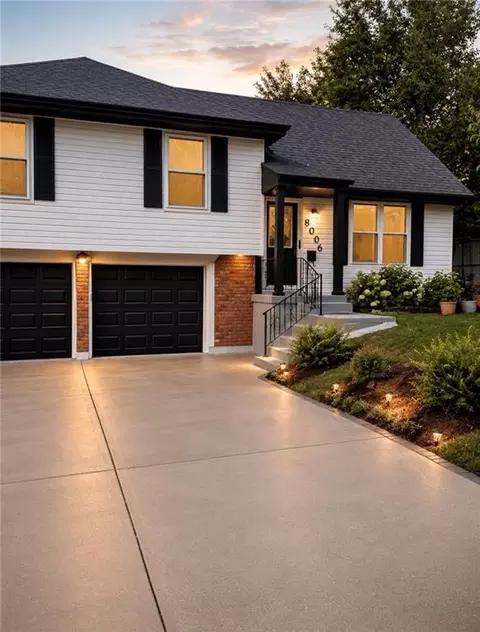 8006 E 105th St, Kansas City, MO 64134