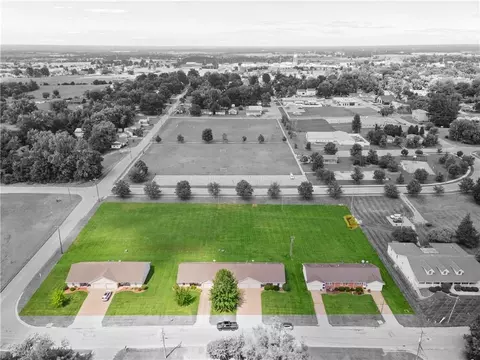 View/Area - 1110-1122 W Prospect St, Cameron, MO 64429 photo 4 of 4