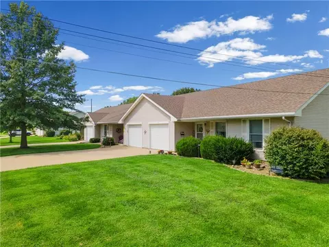 Exterior - 1110-1122 W Prospect St, Cameron, MO 64429 photo 2 of 5