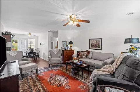 Living - 1110-1122 W Prospect St, Cameron, MO 64429 photo 3 of 4