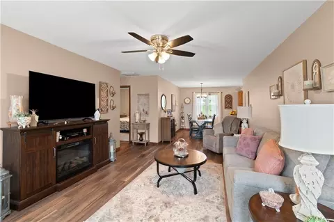 Living - 1110-1122 W Prospect St, Cameron, MO 64429 photo 1 of 4