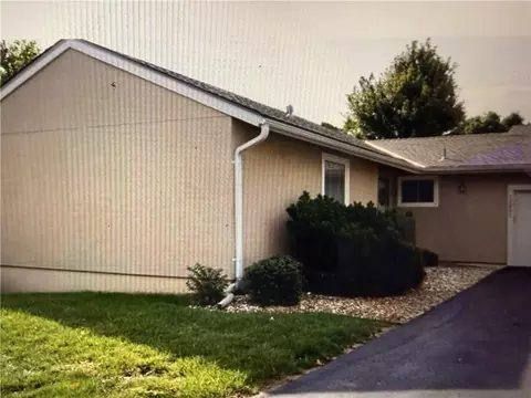 12801 W 109th St, Overland Park, KS 66210