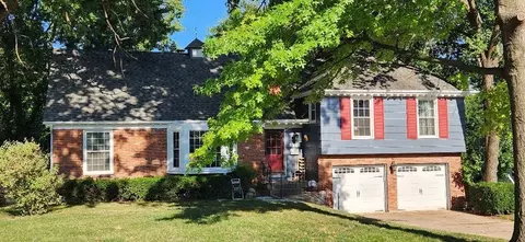 9147 Westbrooke Dr, Overland Park, KS 66214