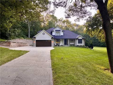7355 NW Brightwell Rd, Parkville, MO 64152