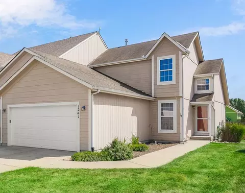 1241 S 5th St, Louisburg, KS 66053