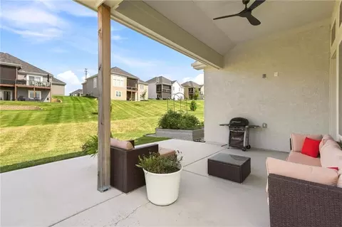 Exterior - 11229 Brome Dr, Kearney, MO 64060 photo 3 of 8