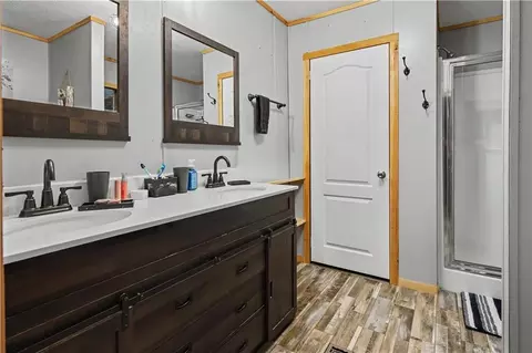 Bath - 115 NW 90th Ln, Lamar, MO 64759 photo 2 of 3