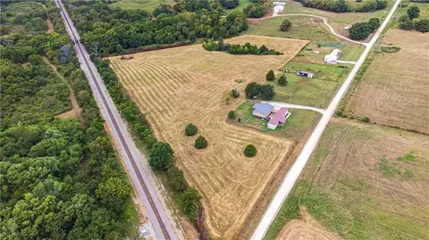 View/Area - 115 NW 90th Ln, Lamar, MO 64759 photo 2 of 5