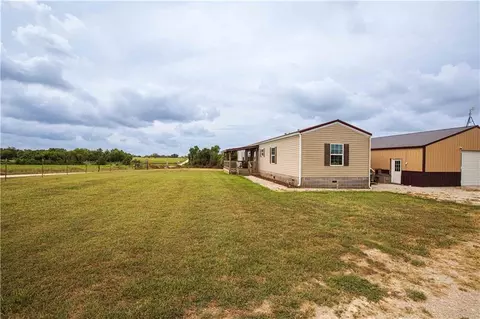 Exterior - 115 NW 90th Ln, Lamar, MO 64759 photo 5 of 10