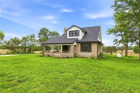 33305 Reber Rd, Sibley, MO 64088