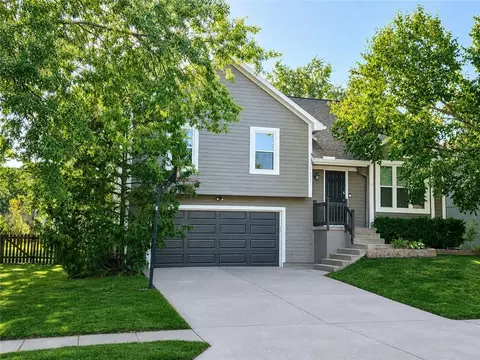 16137 S Mahaffie St, Olathe, KS 66062