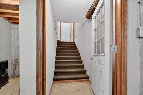 Entry Way - 905 W Main St, Sheldon, MO 64784 photo 6 of 6