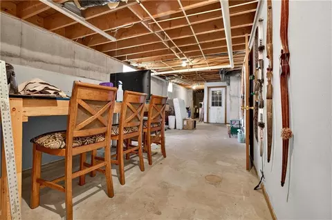 Entry Way - 905 W Main St, Sheldon, MO 64784 photo 5 of 6