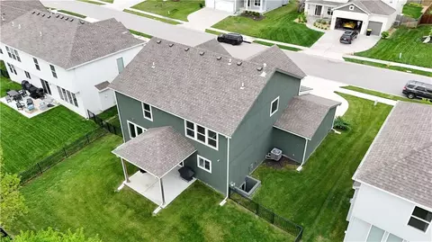 View/Area - 1422 SW Georgetown Dr, Lees Summit, MO 64082 photo 1 of 2