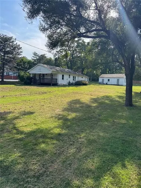 5310 Quivira Rd, Shawnee, KS 66216