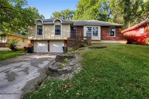 8405 E 103rd Ter, Kansas City, MO 64134