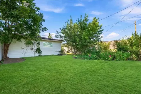 Exterior - 104 E Sunrise Dr, Belton, MO 64012 photo 7 of 12