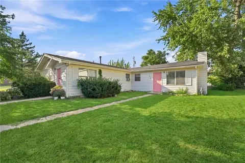 Exterior - 104 E Sunrise Dr, Belton, MO 64012 photo 8 of 12