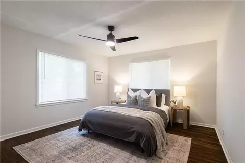 Bedroom - 319 E Bellevista Dr, Independence, MO 64055 photo 2 of 6
