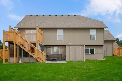 Exterior - 4412 SW Lyndsie Ct, Lees Summit, MO 64082 photo 6 of 7