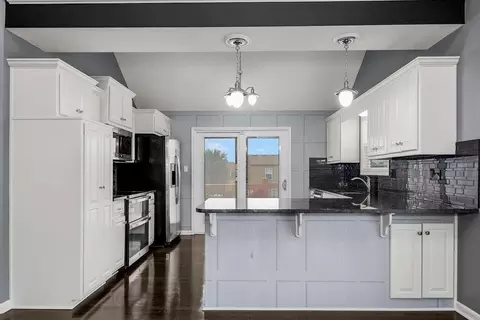 Kitchen - 4412 SW Lyndsie Ct, Lees Summit, MO 64082 photo 1 of 3
