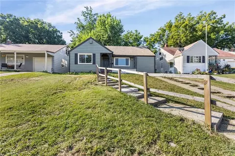1143 E 65th St, Kansas City, MO 64131