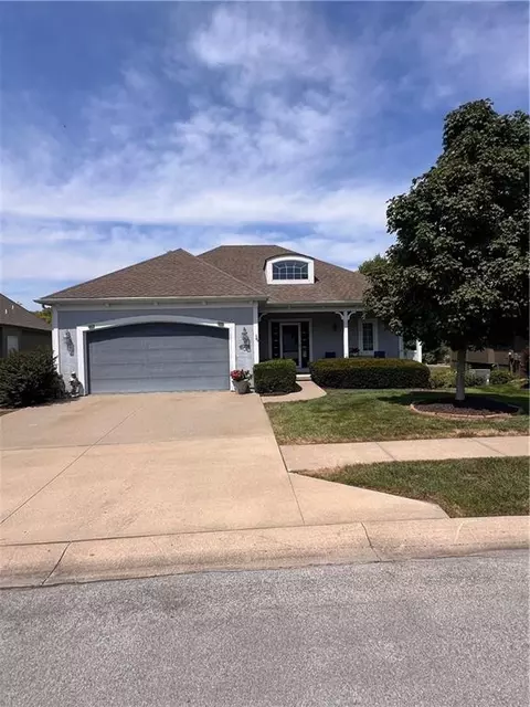 5704 NW 108th Ct, Kansas City, MO 64154