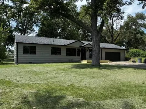 5114 S Fuller Dr, Independence, MO 64055