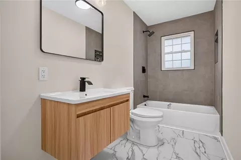 Bath - 19407 E 5th Terrace Ct, Independence, MO 64056 photo 1 of 5