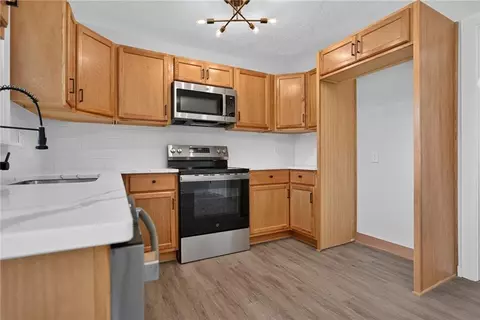 Kitchen - 19407 E 5th Terrace Ct, Independence, MO 64056 photo 5 of 5