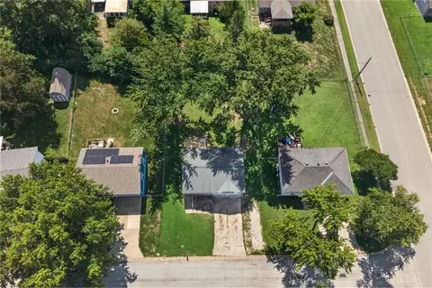 View/Area - 19407 E 5th Terrace Ct, Independence, MO 64056 photo 2 of 2
