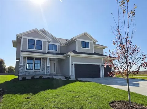 2291 W Elm Ter, Olathe, KS 66061