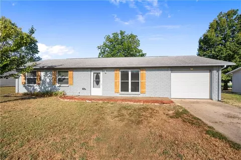 807 Keith Blvd, Coffeyville, KS 67337