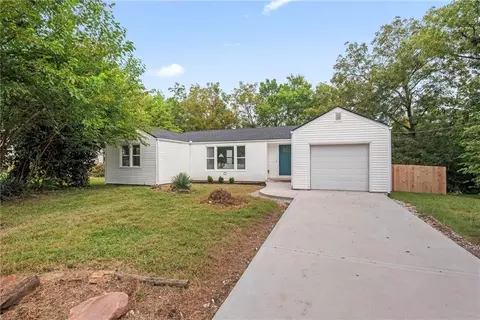 616 N Willie St, Olathe, KS 66061