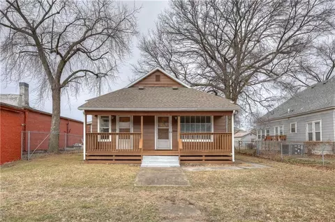 703 N Grand St, Pittsburg, KS 66762