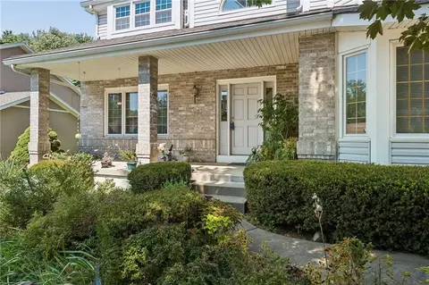 5417 N Walnut St, Kansas City, MO 64118