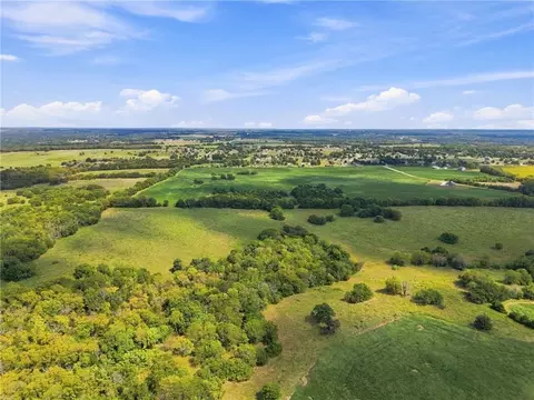 271 St New Lancaster Rd, Louisburg, KS 66053