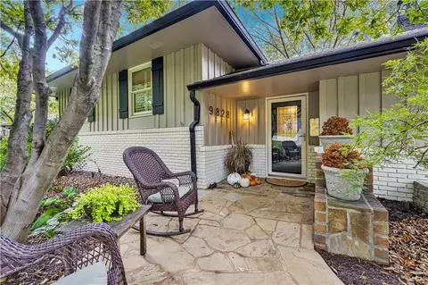 9828 Sagamore Rd, Leawood, KS 66206