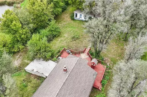 Exterior - 17237 286th Rd, Atchison, KS 66002 photo 10 of 13