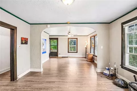 Living - 17237 286th Rd, Atchison, KS 66002 photo 4 of 4