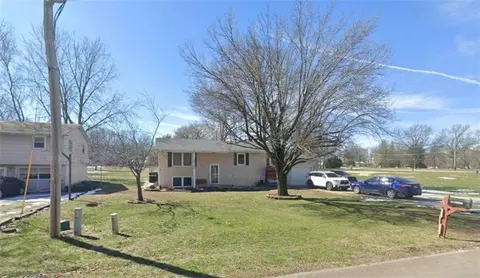 446 Thompson St, Brookfield, MO 64628