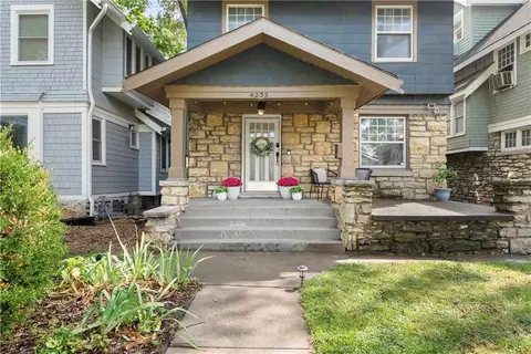 4235 Harrison St, Kansas City, MO 64110