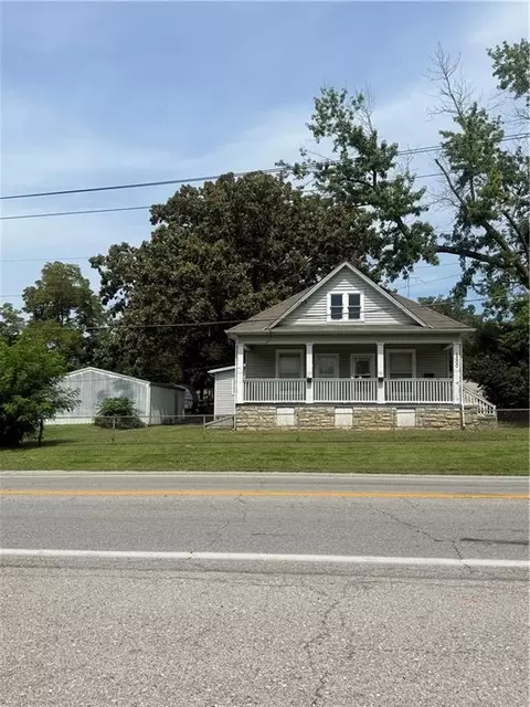 1300 Kearney Rd, Excelsior Springs, MO 64024