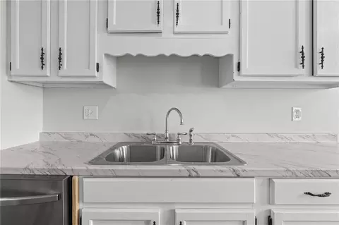 Kitchen - 6500 E 128th St, Grandview, MO 64030 photo 2 of 2
