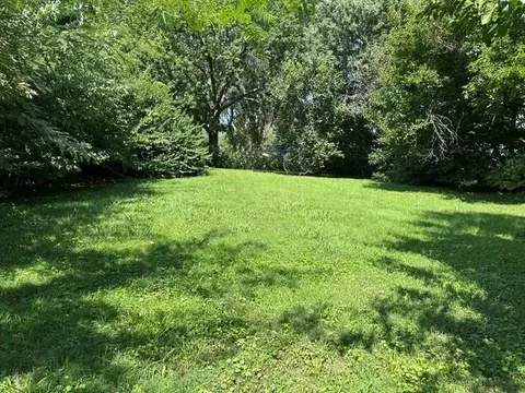 NE 71st Street, Gladstone, MO 64118
