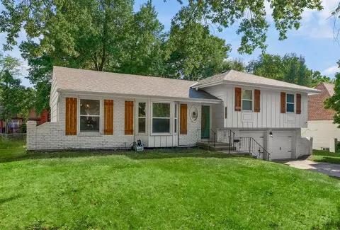 6107 E 107th St, Kansas City, MO 64134