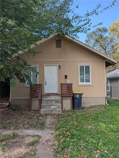 2412 Michigan Ave, Kansas City, MO 64127