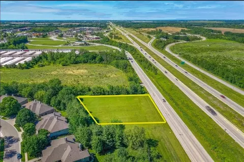 SW Raintree Drive, Lees Summit, MO 64082 photo 2