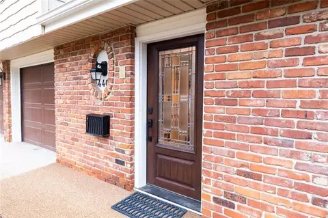 Entry Way - 4408 S Mills St, Independence, MO 64055 photo 1 of 2