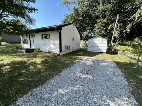Exterior - 509 E 3rd St, Lawson, MO 64062 photo 2 of 3